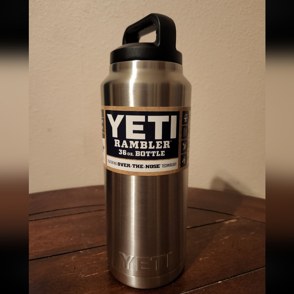 Yeti Rambler 36oz water bottle